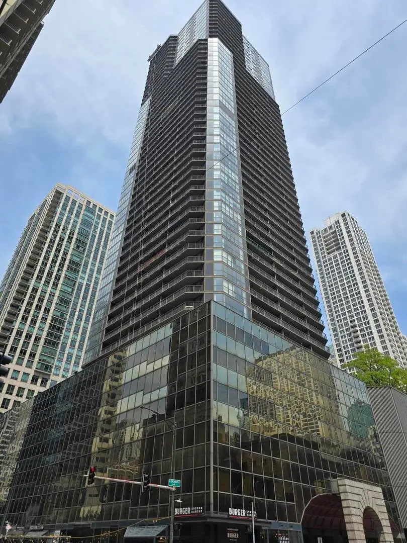 10 E Ontario Street , 2104, Chicago, IL 60611 - #1