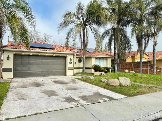 982 Cedarwood Street, Hanford, CA 93230 - Image #2