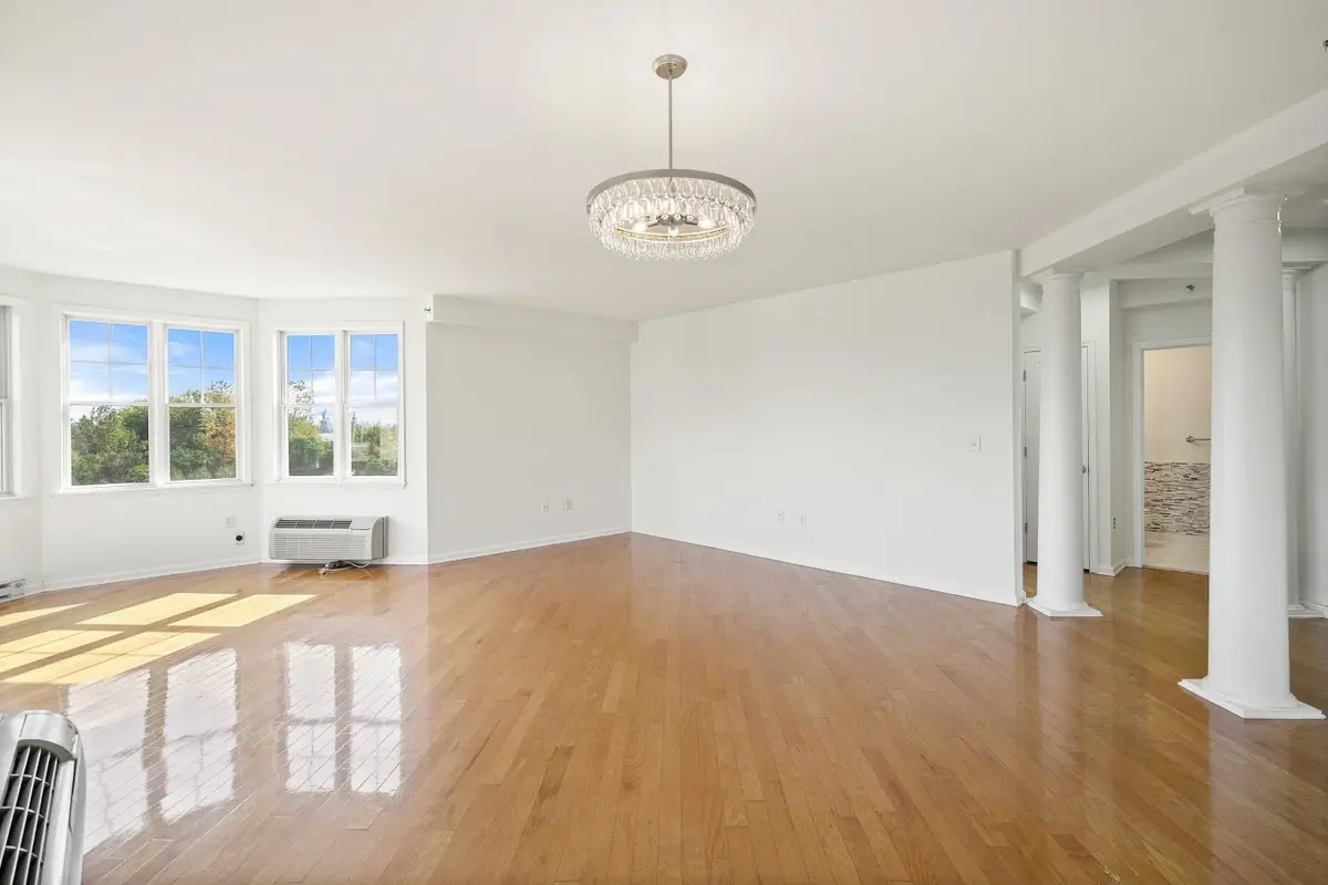 15 FREEDOM WAY #109, Jersey City, NJ 07305 - #1