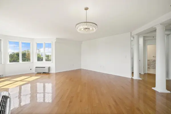 15 FREEDOM WAY #109, JC, Greenville, NJ 07305