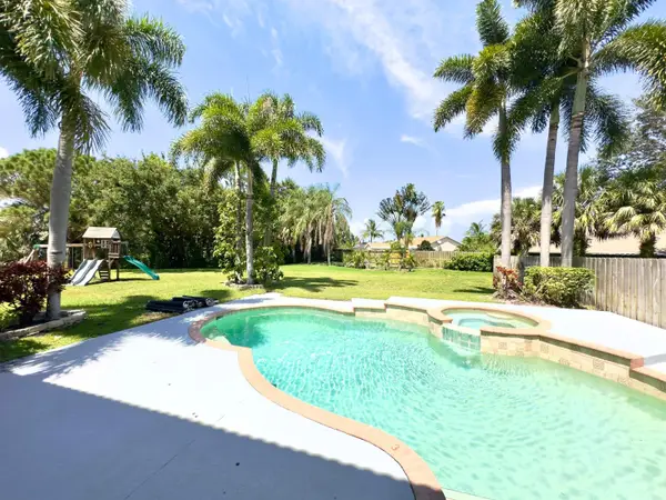 1118 Fosters Mill Drive, Boynton Beach, FL 33436