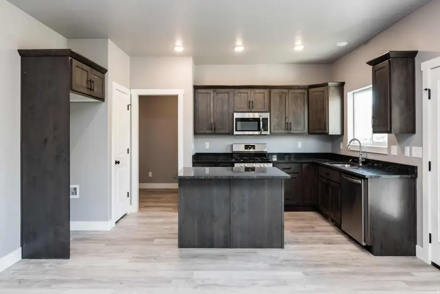 667 E 2475 N, North Logan, UT 84341 - Image #2