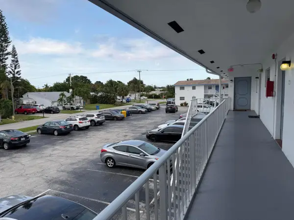 420 W Palm Street #24, Lantana, FL 33462