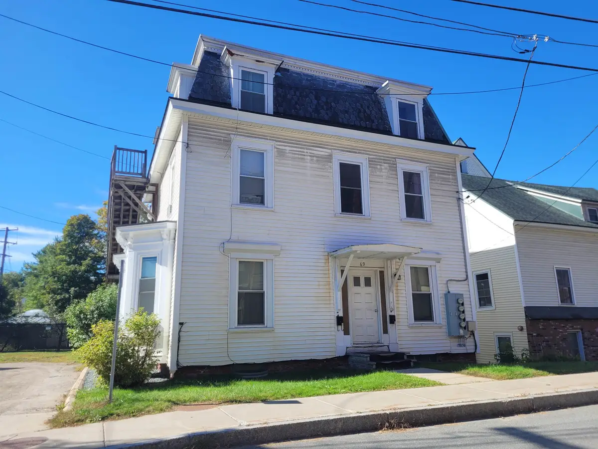 69 Central Street, Saint Johnsbury, VT 05819 - #1