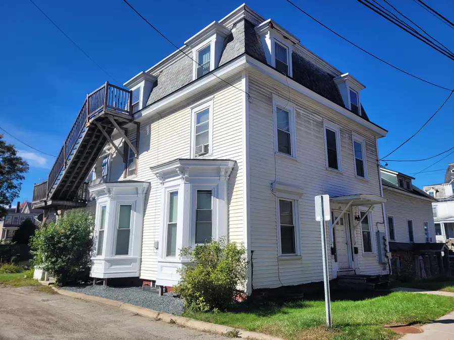 69 Central Street, Saint Johnsbury, VT 05819 - #2
