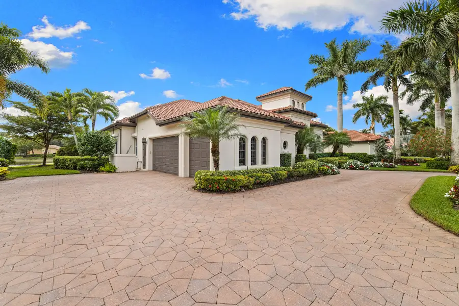 7837 Classics Drive, Naples, FL 34113 - #3
