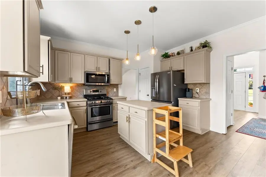 8455 Woodland View Drive, Gainesville, GA 30506 - Image #3