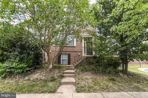 13100 Watchwood Lane, Fairfax, VA 22033