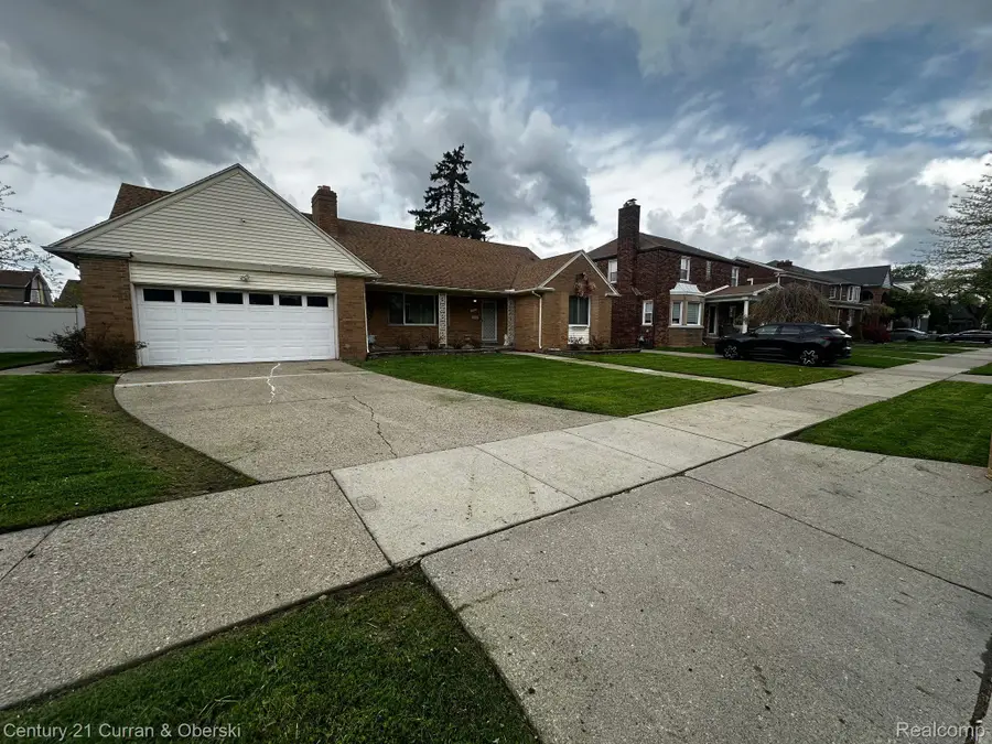 7251 Oakman Boulevard, Dearborn, MI 48126 - #3