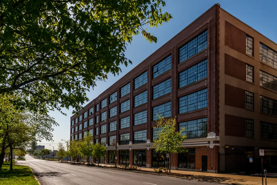 4100 Forest Park Avenue #427, Saint Louis, MO 63108 - #3