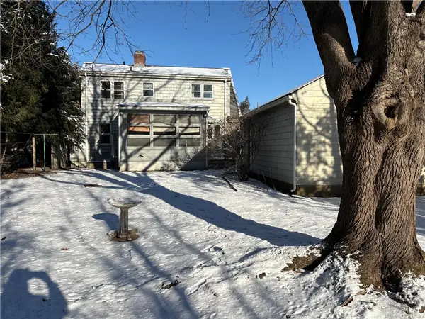 10 Jesse Davis, Barrington, RI 02806