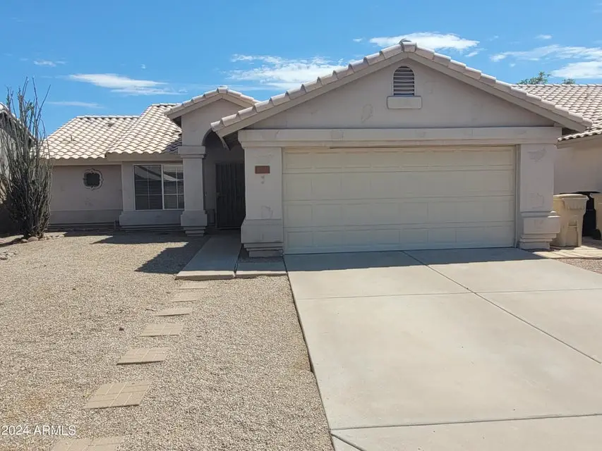 6815 W Cherry Hills Drive, Peoria, AZ 85345 - Image #2