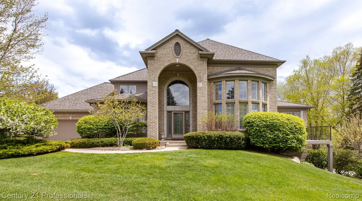 6410 Enclave Drive, Clarkston, MI 48348 - #1