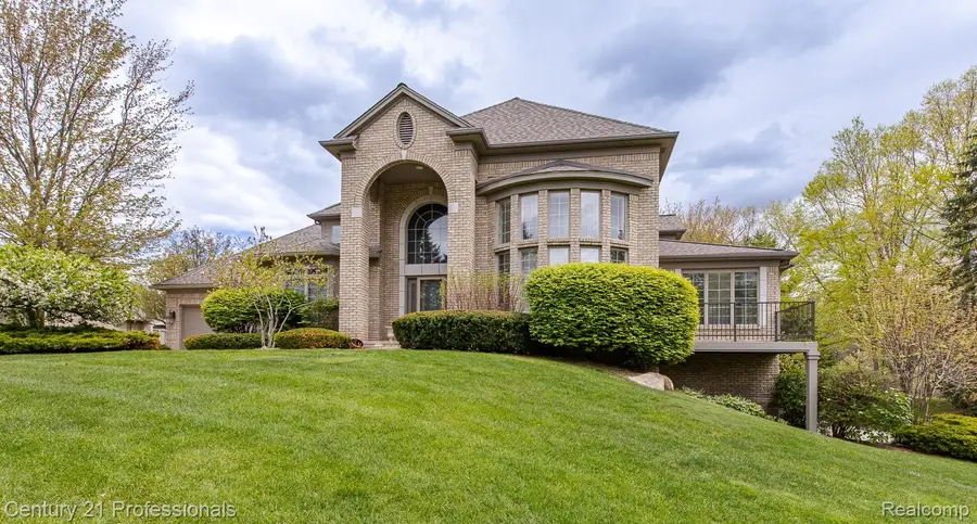 6410 Enclave Drive, Clarkston, MI 48348 - #2