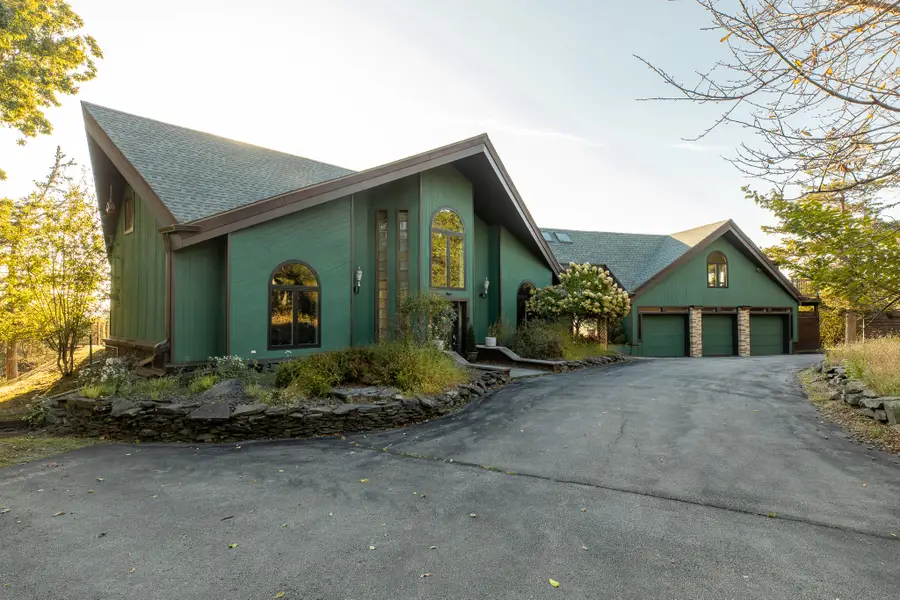 69 Cedar Pond Lane, Chester, NY 10918 - Image #3