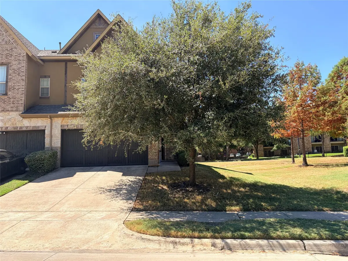 950 Brook Forest Lane, Euless, TX 76039 - #1