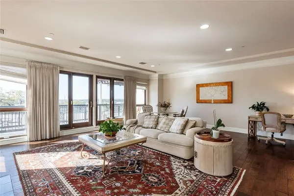 501 Samuels Avenue #110, Fort Worth, TX 76102