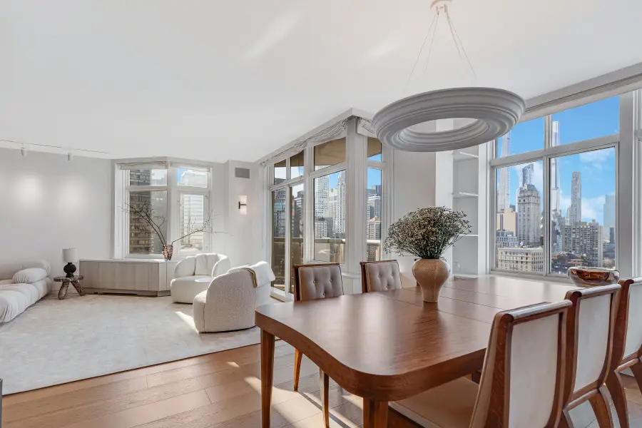 188 E 64th Street #2501, Manhattan, NY 10065 - #3