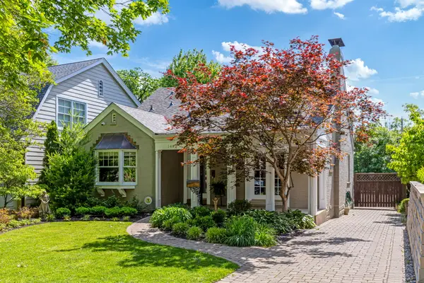 146 N Bemiston Avenue, Clayton, MO 63105