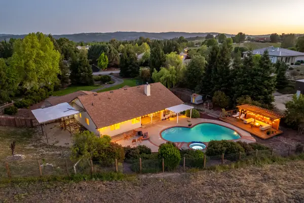 1590 Shiloh Place, Templeton, CA 93465