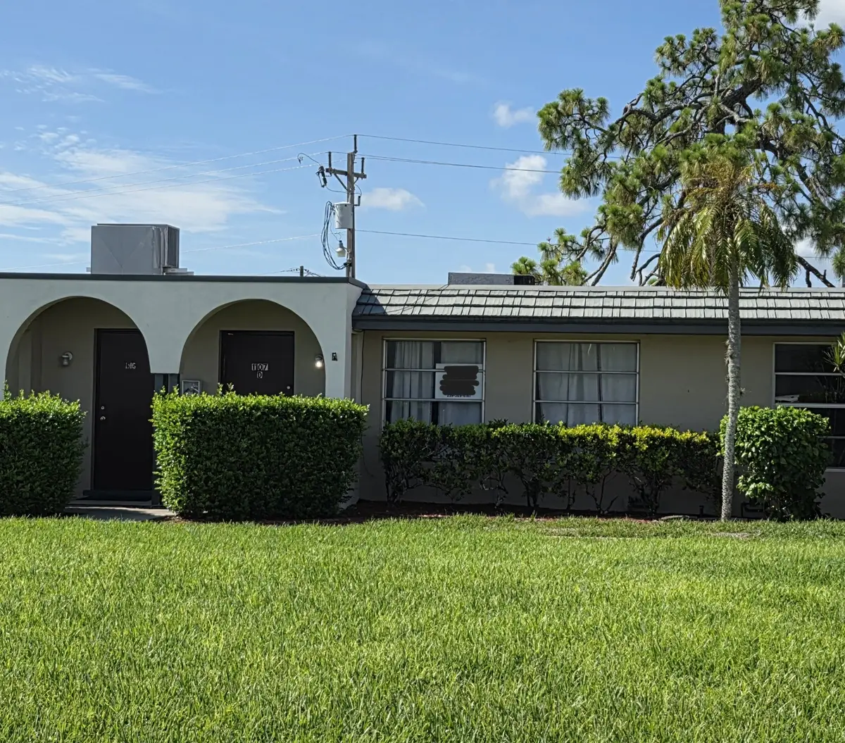 1107 S Loop Boulevard, Lehigh Acres, FL 33936 - #1