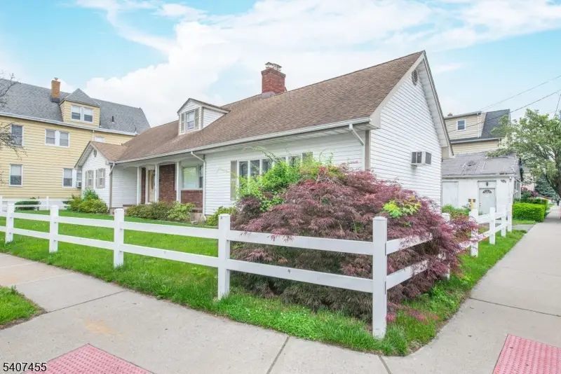 84 Locust Avenue, Wallington, NJ 07057 - #2