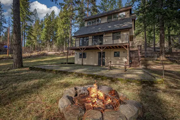 18352 S Crossbill Rd, Coeur d'Alene, ID 83814