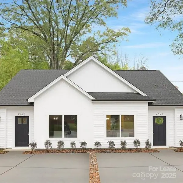 4811 Victoria Avenue, Charlotte, NC 28269