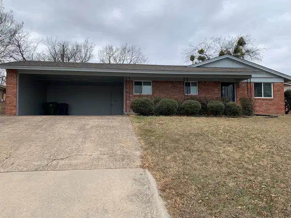 1402 S Cliff Street, Decatur, TX 76234