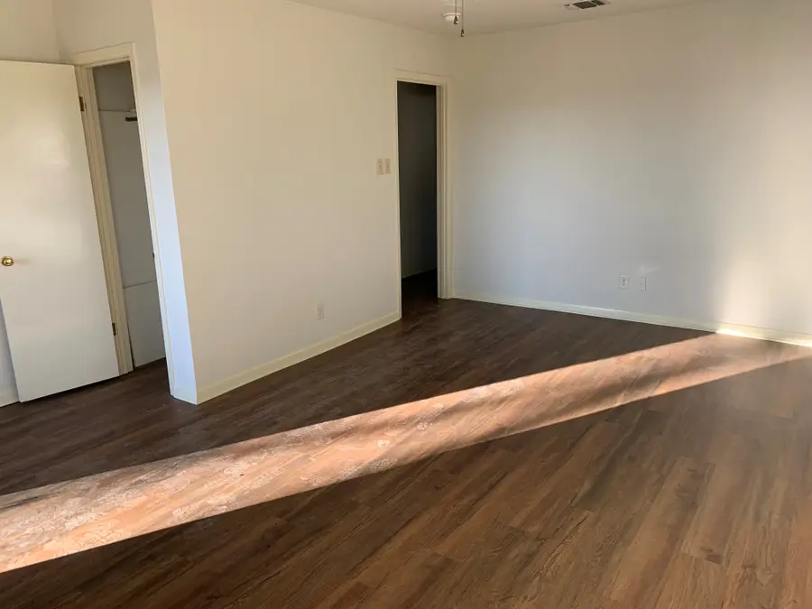 1402 S Cliff Street, Decatur, TX 76234 - #2