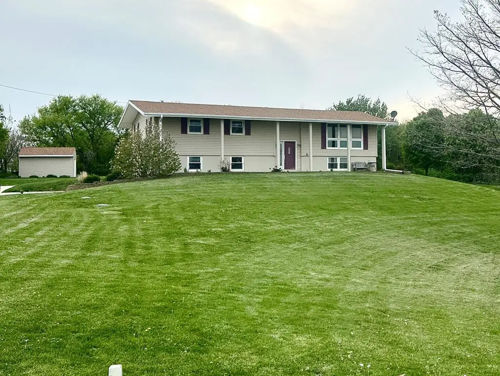2607 Nelson Ave, Otho, IA 50569 - #1