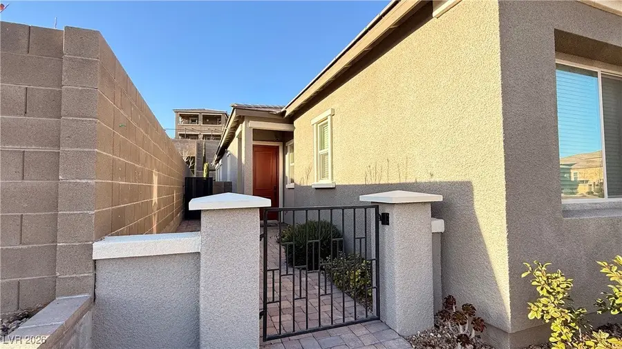 373 Cooper Hawk Court, Las Vegas, NV 89138 - #3