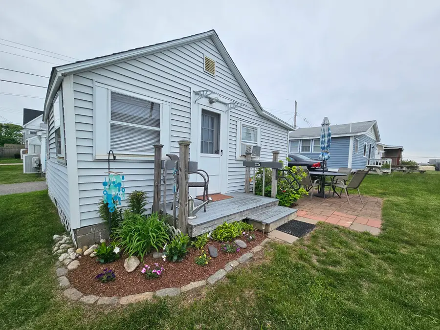 854 Matunuck Beach Road, South Kingstown, RI 02879 - #3