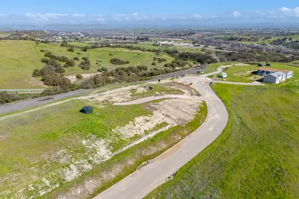 310 Camino Vista Cielo, Paso Robles, CA 93446