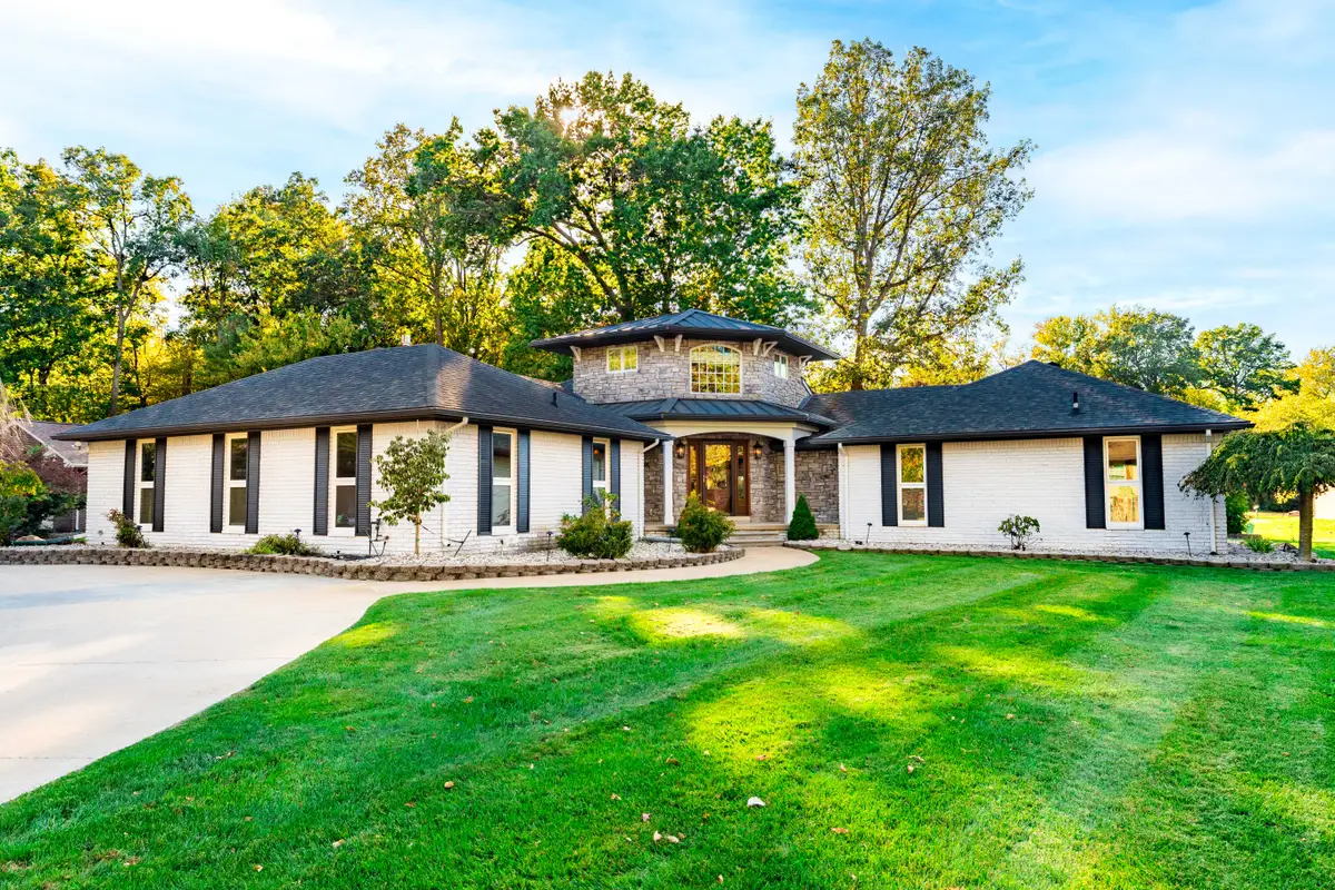 26036 Parke Lane, Grosse Ile, MI 48138 - #1