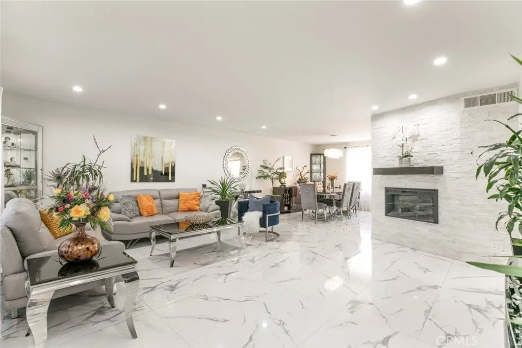 9520 Via Tivoli, Burbank, CA 91504 - Image #1