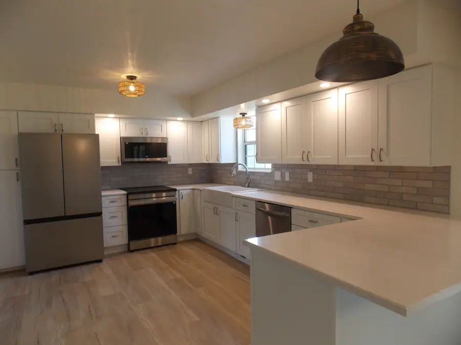 2006 Holloway Drive, Poplar Bluff, MO 63901 - Image #3