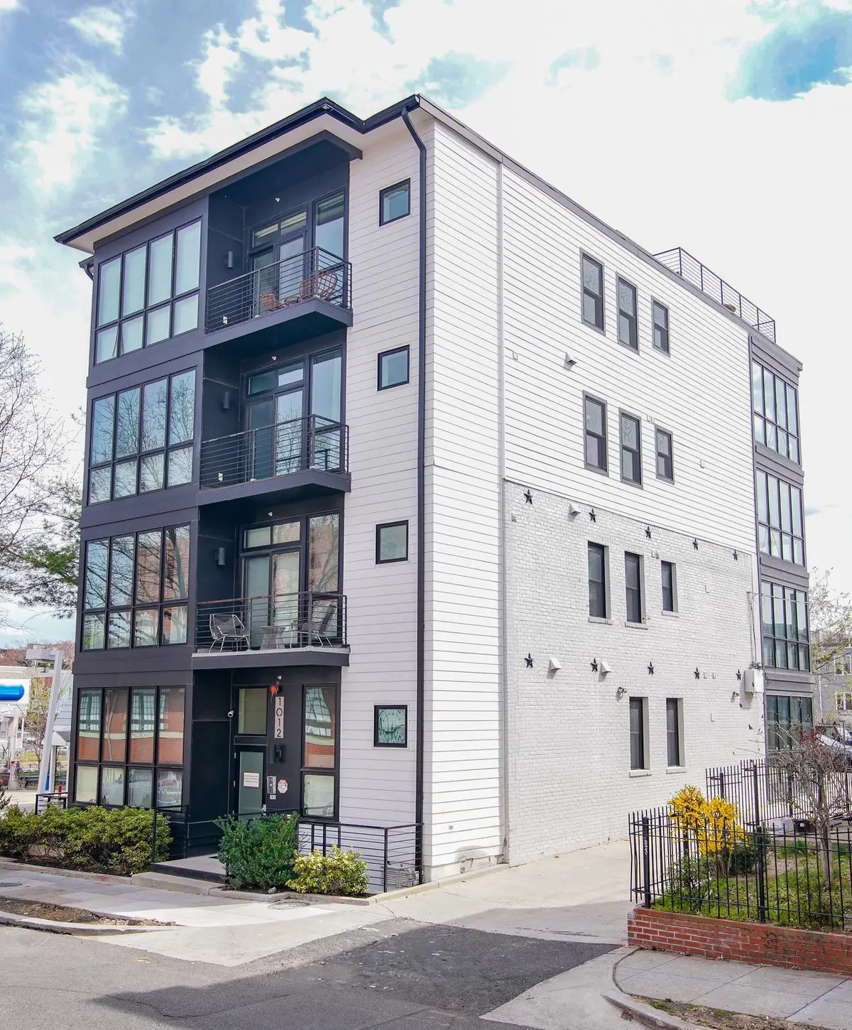 1012 Harvard St Nw #8, Washington, DC 20001 - Image #1