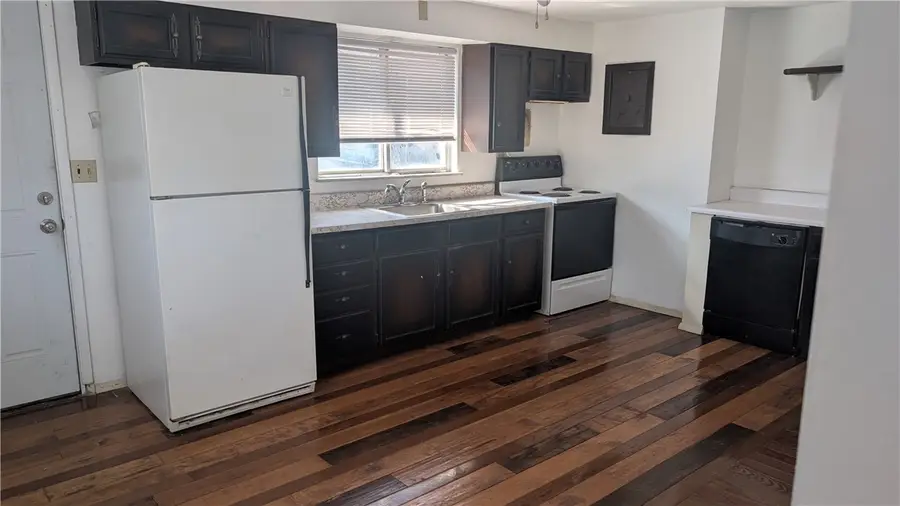 325 North , 2, McDonald, PA 15057 - #2