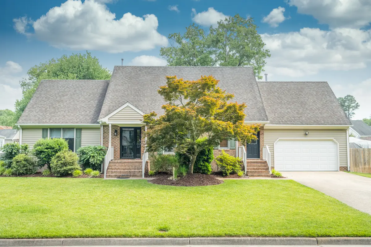 635 Foxgate Quarter Drive, Chesapeake, VA 23322 - #1