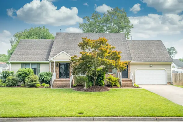 635 Foxgate Quarter Drive, Chesapeake, VA 23322