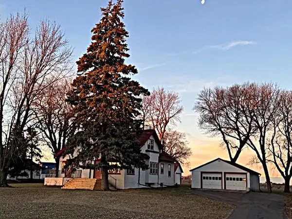 808 Main St., Tyndall, SD 57066