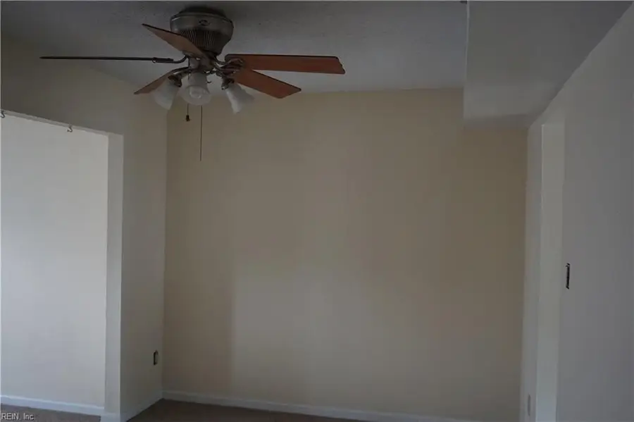 6023 Edgelake Drive, Virginia Beach, VA 23464 - Image #2