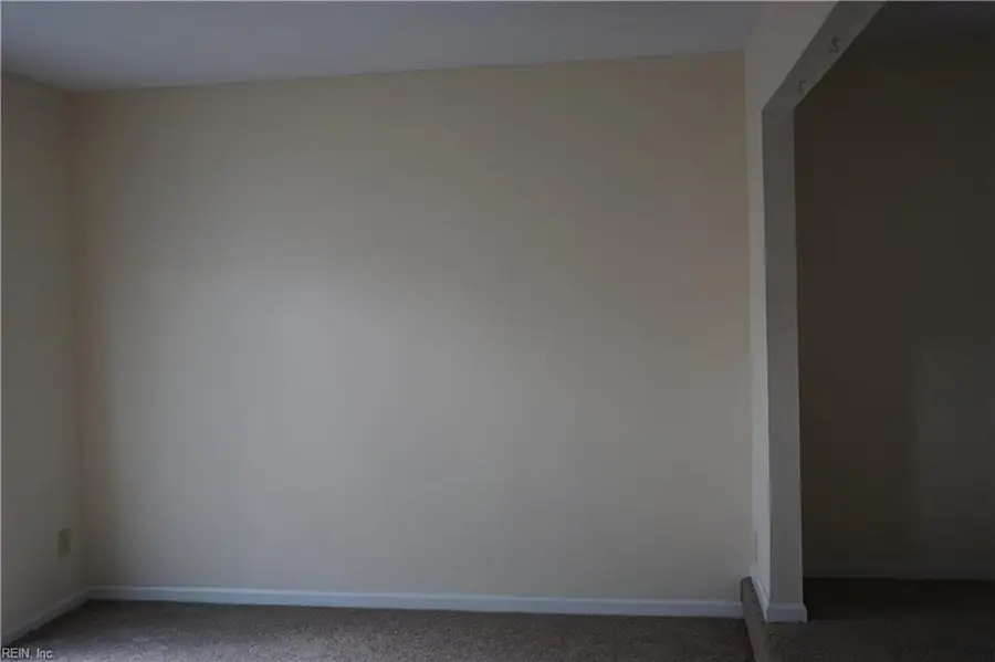 6023 Edgelake Drive, Virginia Beach, VA 23464 - Image #3