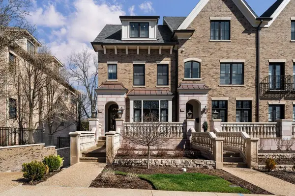 134 Gay Avenue, Clayton, MO 63105