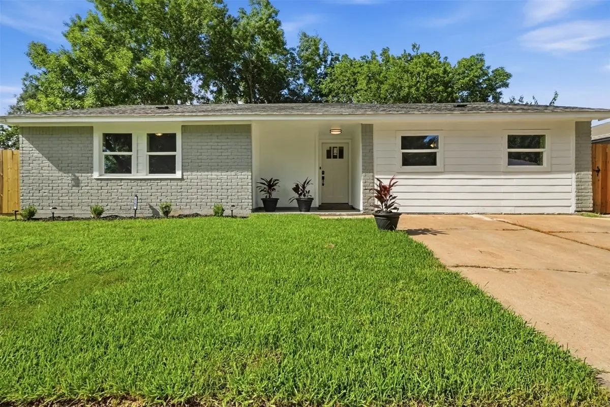 4767 Beechaven St, Houston, TX 77053 - #1