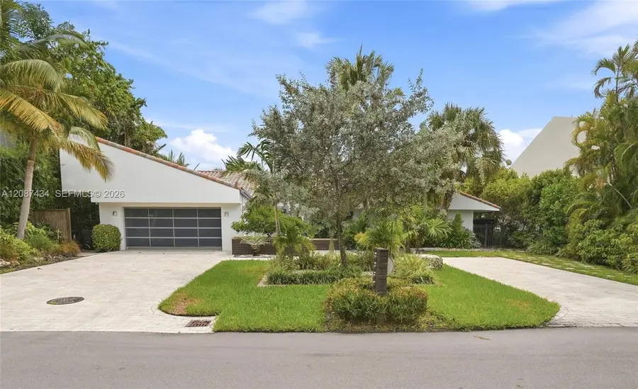 3360 NE 165th St, North Miami Beach, FL 33160 - #2