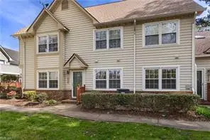 401 Bracknell Arch #E, Chesapeake, VA 23320