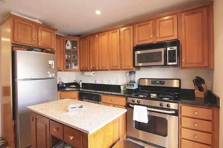 764 East 6th Street #3, Boston, MA 02127 - #3