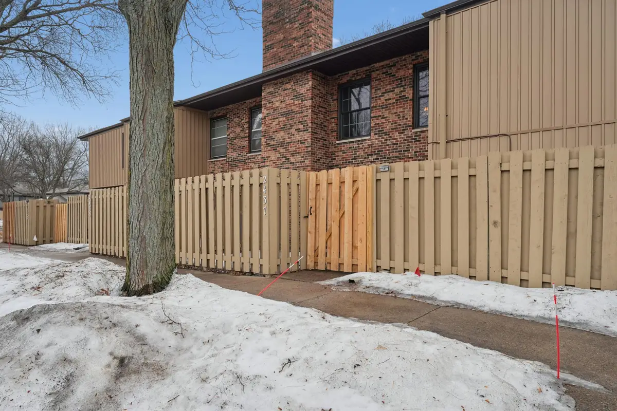 2437 Unity Avenue N, Golden Valley, MN 55422 - #1